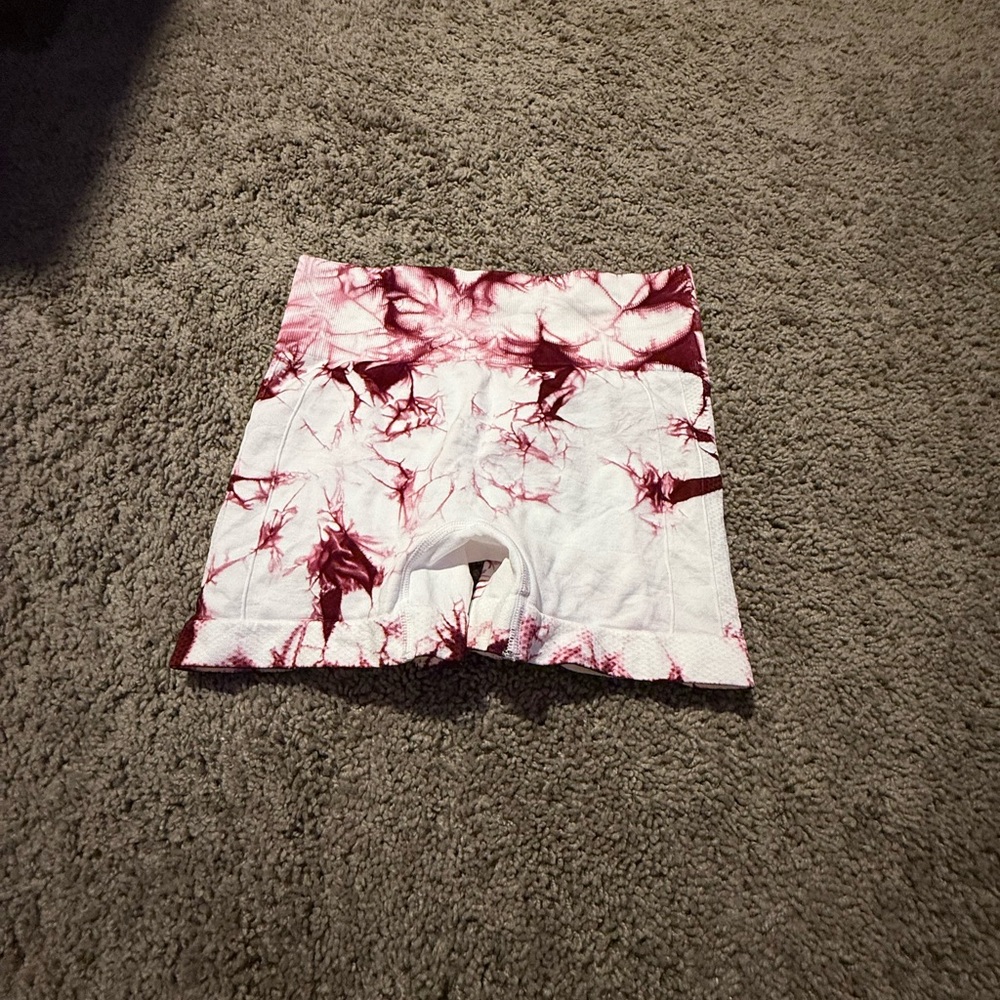 Tie-Dye Shorts in White and Burgundy